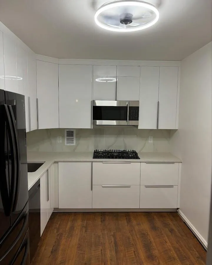 Renovated kitchen with quartz countertops in East Stroudsburg
